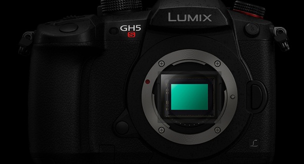 Panasonic Lumix GH5S