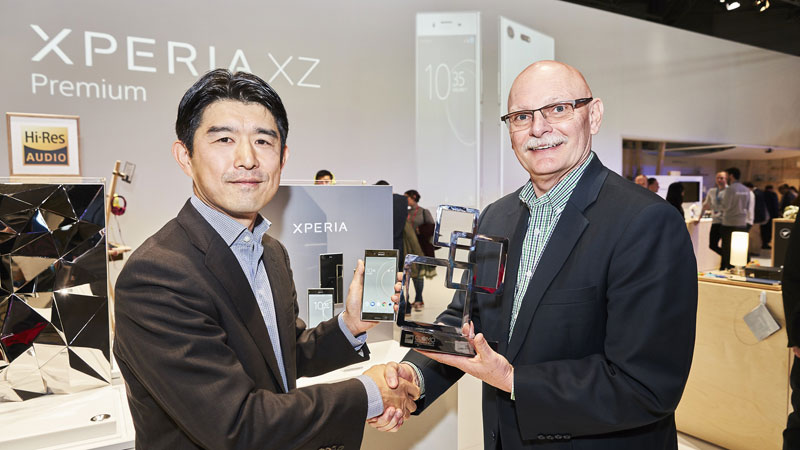 Tsutomu Sato, Director of Global Product Marketing, Sony Mobile Communications and John Hoffman, CEO at GSMA